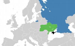 Locations of Crimea (black), Ukraine ( green) and Russia (blue). Source: Wikipedia Commons.