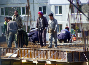 North Koreans working on a construction site in Vladivostok. Photo by Leonid Kozlov.