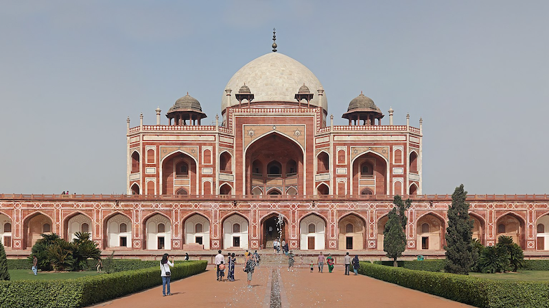 Humayun's tomb Photo Credit: Muhammad Mahdi Karim, Wikipedia Commons