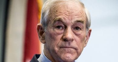 Ron Paul. Photo by David Carlyon, Wikipedia Commons.