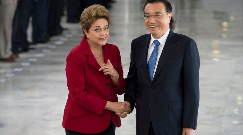 Brazil's Dilma Rousseff received at the Palácio do Planalto the Chinese Prime Minister Li Keqiang. Photo by Marcelo Camargo/Agência Brasil, Wikimedia Commons.