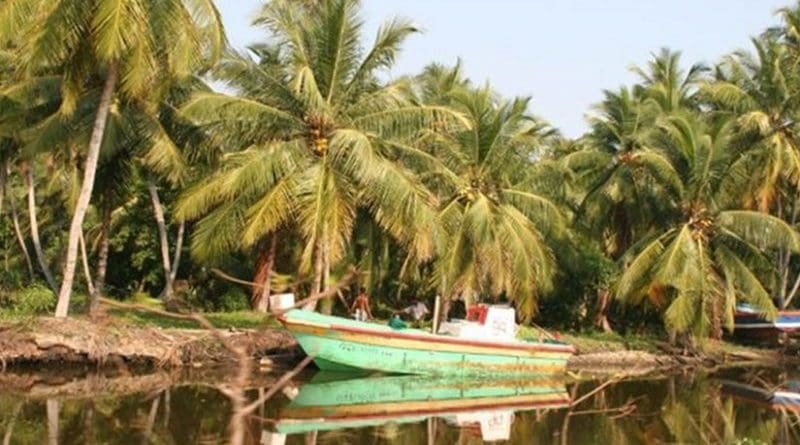 Sri Lanka boat