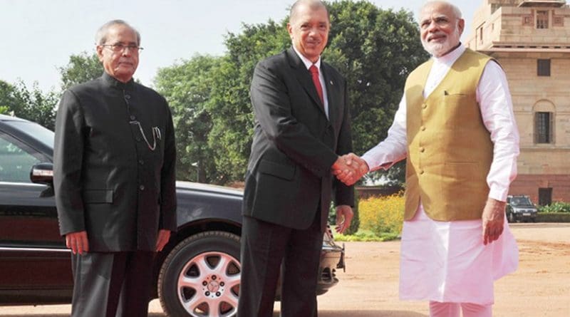 The President of the Republic of Seychelles, Mr. James Alix Michel being welcomed by the President, Shri Pranab Mukherjee and the Prime Minister, Shri Narendra Modi, at the Ceremonial Reception, at Rashtrapati Bhavan, in New Delhi on August 26, 2015. Photo Credit: India Government