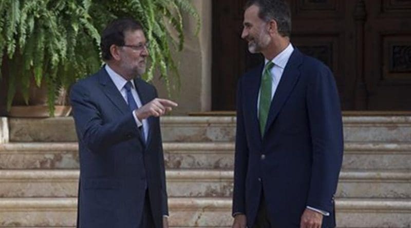 Spain's Prime Minister Mariano Rajoy and King Felipe VI. Source: Pool Moncloa.
