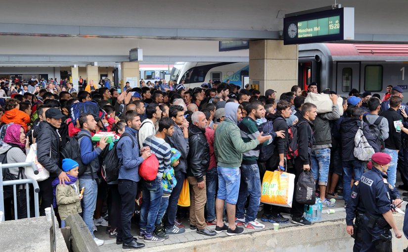 Wien Westbahnhof railway station at 5th September 2015: Refugees on their way to Germany. Photo by Bwag, Wikipedia Commons.