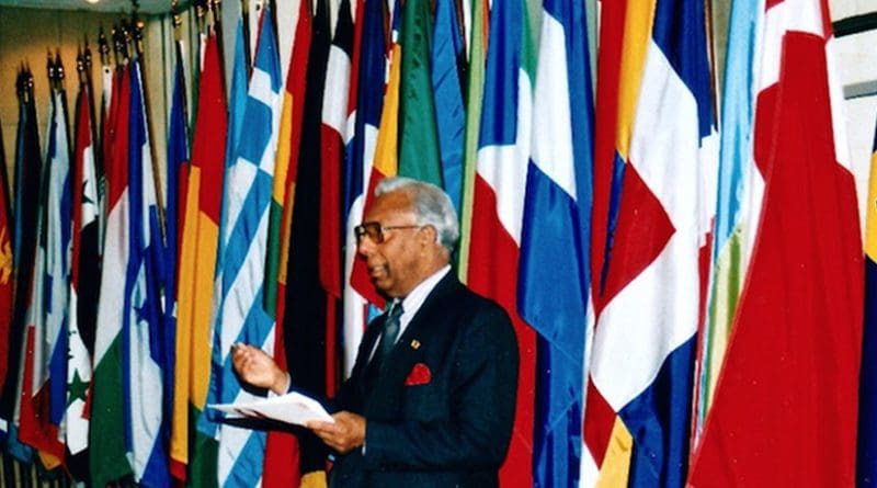 Somar Wijayadasa at the World Aids Day in 1998. Credit: UNAIDS