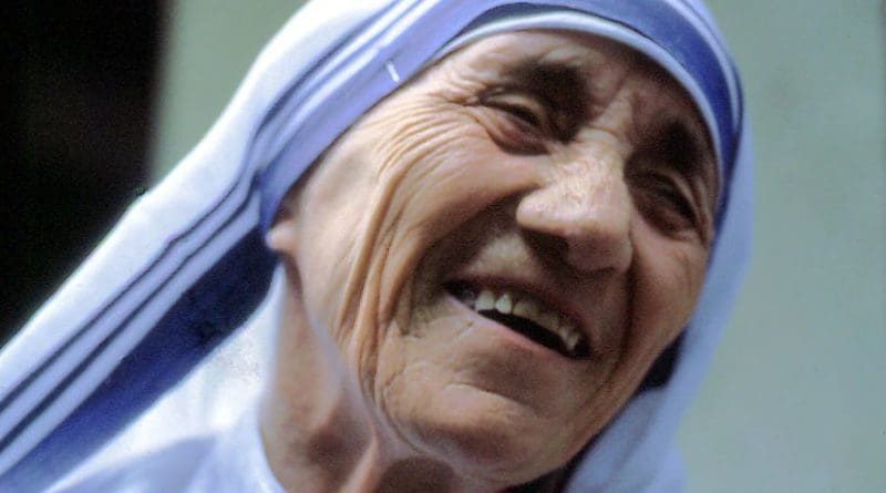 Mother Teresa. Photo by Manfredo Ferrari, Wikipedia Commons.
