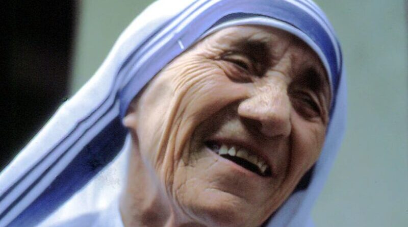 Mother Teresa. Photo by Manfredo Ferrari, Wikipedia Commons.