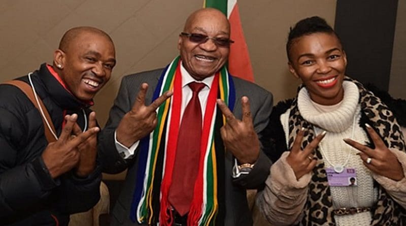 South Africa's President Jacob Zuma meets with Mafikizolo who performed at the World Economic Forum gala dinner on Saturday. Photo Credit: GCIS