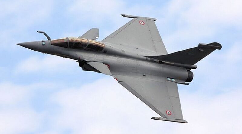 A French Air Force Dassault Rafale. Photo by Tim Felce (Airwolfhound), Wikipedia Commons.