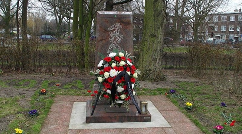 Khojaly Massacre Memorial in The Hague, Netherlands. Photo by Mursel, Wikipedia Commons.