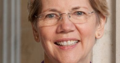 US Sen. Elizabeth Warren. Official photo, Wikipedia Commons.