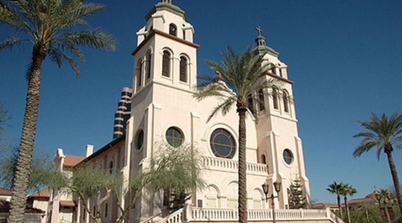 St Mary's Basilica, Phoenix, Arizona. Photo by Saint Christopher, Wikipedia Commons.