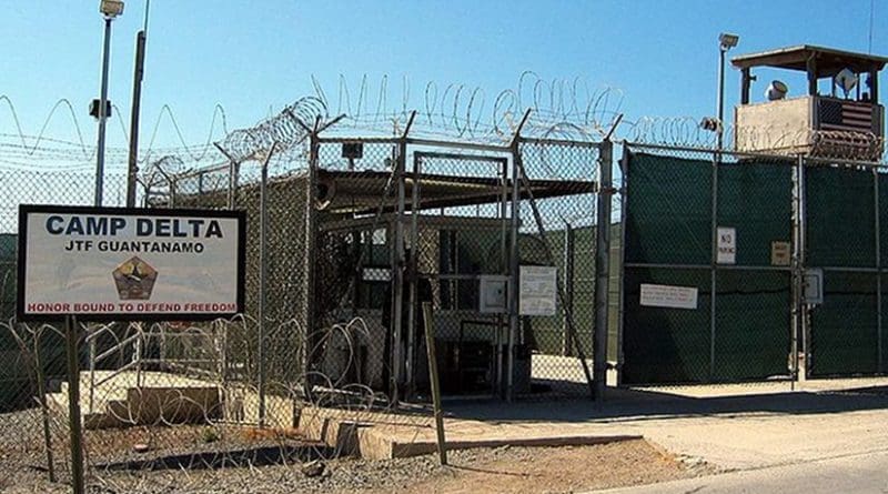 Camp Delta, Guantanamo. Photo by Kathleen T. Rhem, US Defense Dept, Wikipedia Commons.