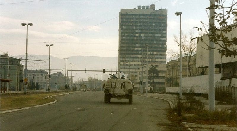 Norwegian Sisu from NORLOGBAT APC at "Sniper Alley" in Sarajevo, Yugoslavia, December 1995. Photo by Paalso, Wikipedia Commons.