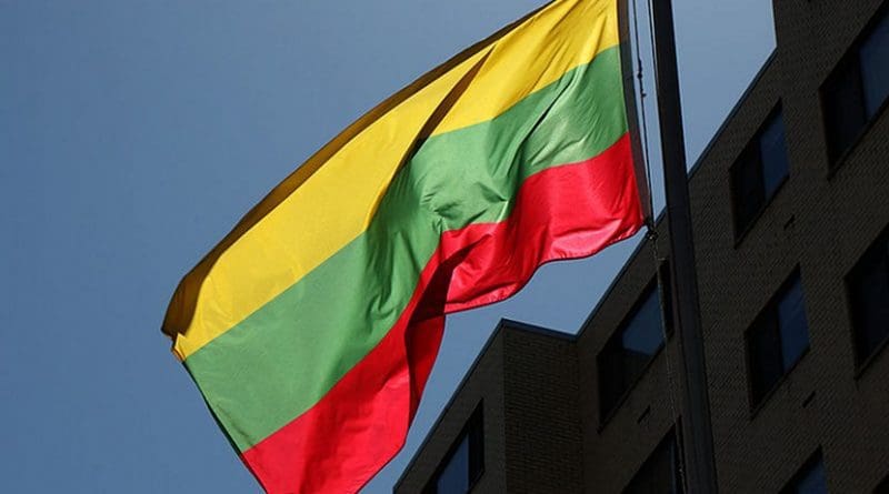 The flag of Lithuania. Photo by Ted, Wikimedia Commons.