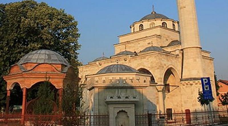Ferhadija Mosque in Banja Luka, Bosnia and Herzegovina. Photo by Julian Nitzsche, WIkipedia Commons.