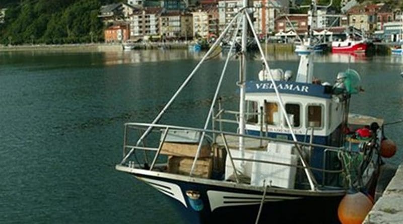 Spanish fishing boat. Photo Credit: Ministerio de Empleo y Seguridad Social