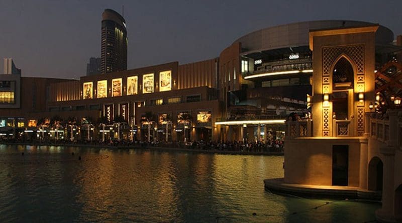 Dubai Mall near the Fountain at Dusk. Photo by Donaldytong, Wikipedia Commons.