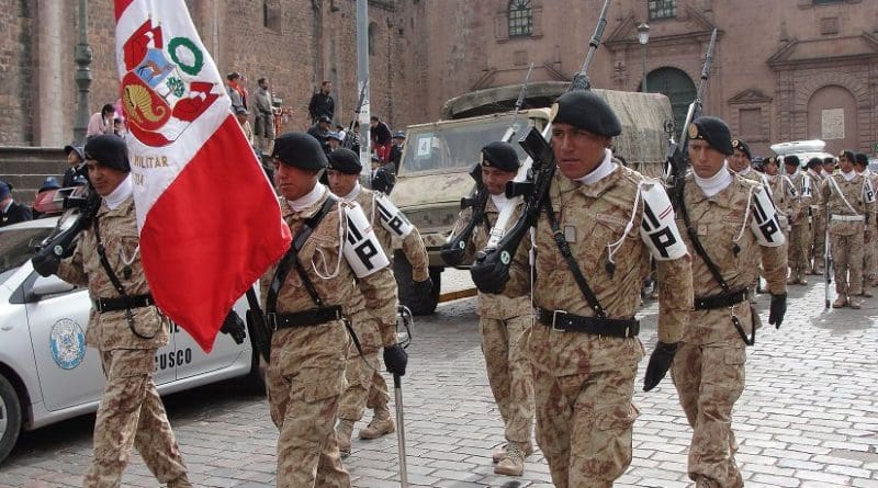 Peruvian Army Parade. Photo by Jersey Devil, Wikimedia Commons.