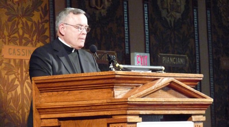 Archbishop Charles J. Chaput. Photo Credit: HazteOir.org, Wikipedia Commons.