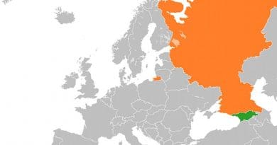 Locations of Georgia (green) and Russia. Source: Wikipedia Commons.