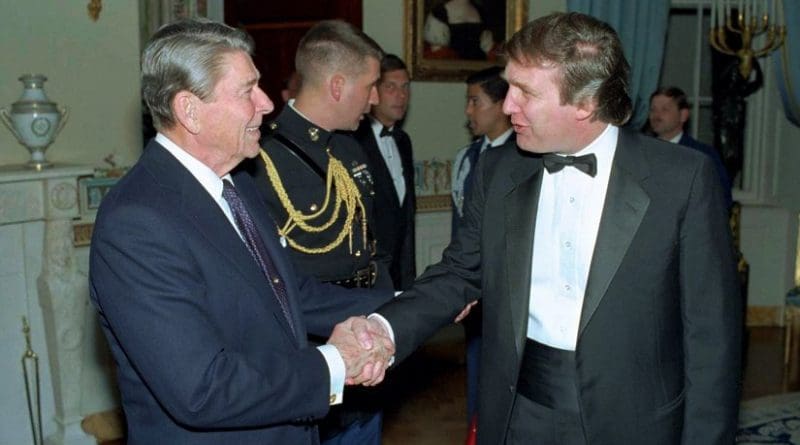 Donald Trump meet US President Ronald Reagon in 1987. Photo Ronald Reagan Presidential Library, White House photographer, Wikipedia Commons.