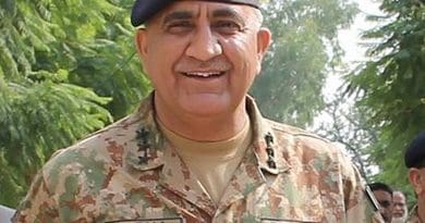Pakistan's Lieutenant General Qamar Javed Bajwa. Photo by Qamar Hafeez, Wikipedia Commons.