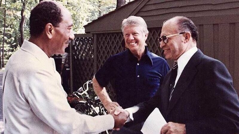 Israel's Menachem Begin, US' Jimmy Carter and Egypt's Anwar Sadat at Camp David. US govt. archives, Wikipedia Commons.