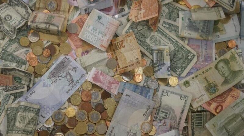 money currency bills coins currencies banknotes