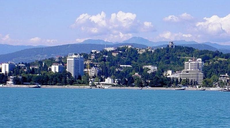 Sochi seen from the Black Sea. Photo by Ojj! 600, Wikipedia Commons.