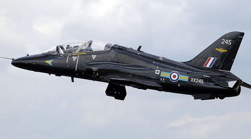 A British Aerospace Hawk T1. Photo by Adrian Pingstone, Wikipedia Commons.
