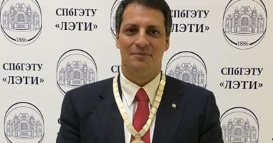 Dr. Jose Caros Quadrado receiving award in Russia, February 2017