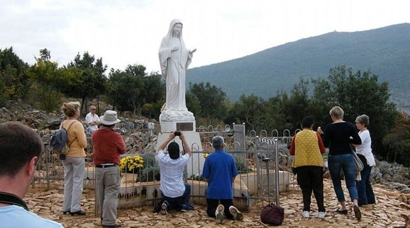 Statue of Virgin Mary at Podbrdo, place of apparition in Medjugorje, Bosnia. Photo by Beemwej, Wikipedia Commons.
