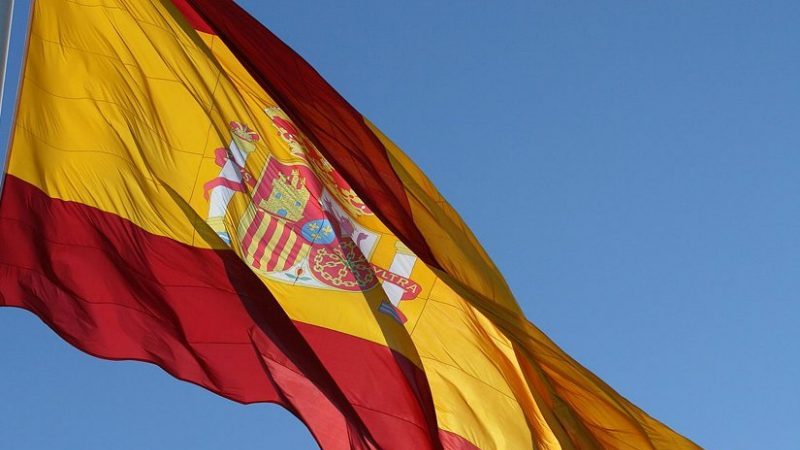 Spain's flag. Photo by Gilad Rom, Wikimedia Commons.