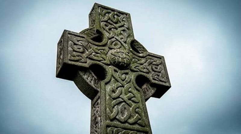 Celtic cross. Credit: materod via Flickr (CC BY-NC-ND 2.0).