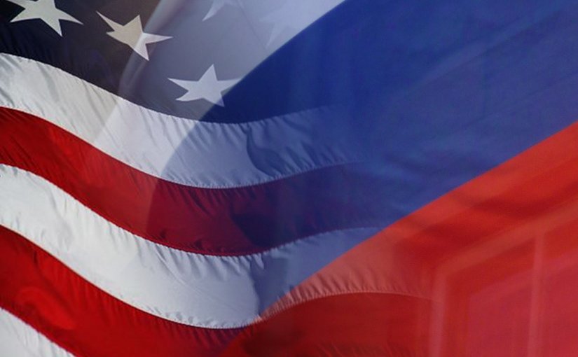 Flags of the United States and Russia.