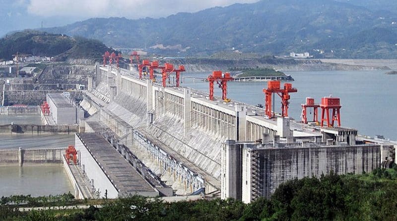 Three Gorges Dam hydroelectric power plant in Hubei province, China. Photo Rehman, Wikipedia Commons.