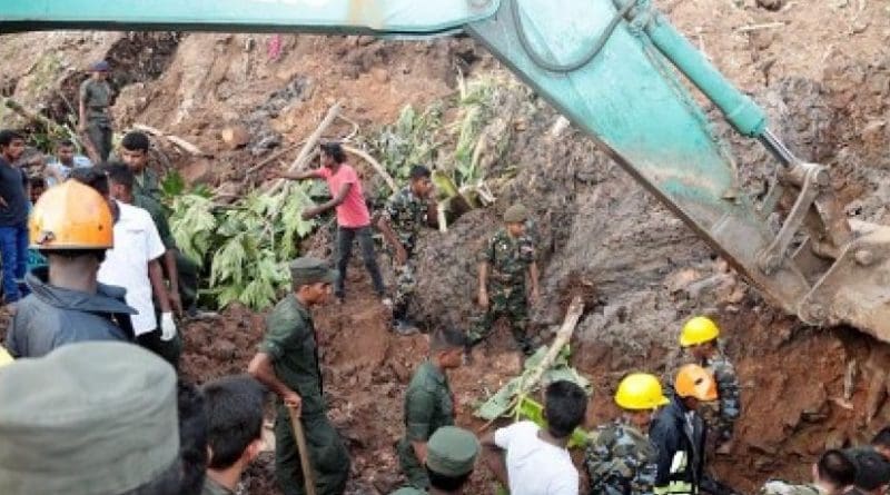 Troops involved in the relief operations at the Meethotamulla garbage dump, which collapsed on Friday, April 14. Photo Credit: Sri Lanka Army.