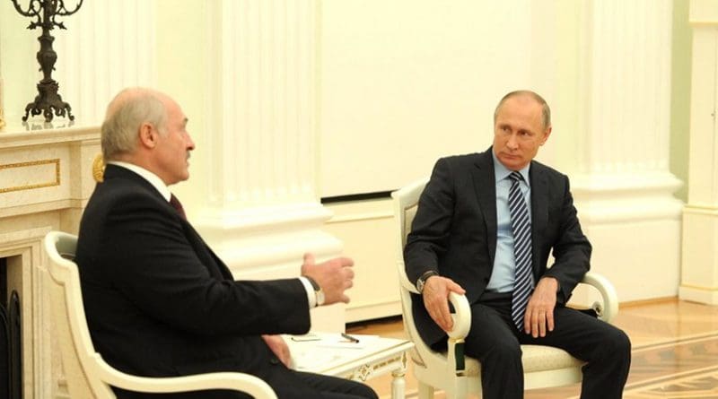 Russia's President Vladimir Putin meets with President of Belarus Alexander Lukashenko. File Photo: Kremlin.ru.