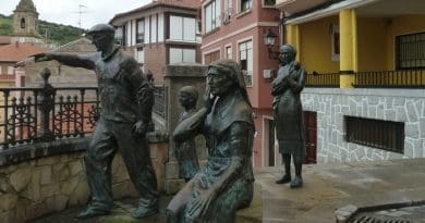 Statues of fishing tragedy in Spain's Basque Country.
