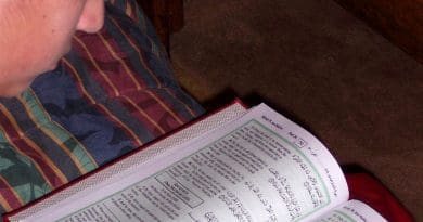 boy reading koran quran islam