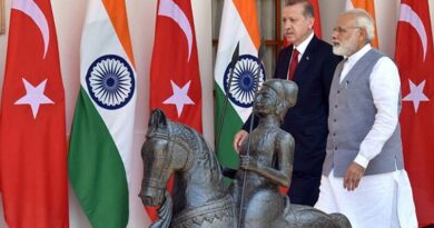 The Prime Minister, Shri Narendra Modi with the President of the Republic of Turkey, Mr. Recep Tayyip Erdogan, at Hyderabad House, in New Delhi. Photo Credit: Office of Prime Minister of India.
