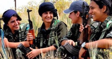 Kurdish YPG Fighters. Photo by Kurdishstruggle, Wikimedia Commons.