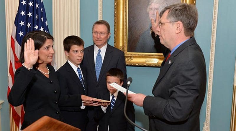 Dana Shell Smith being sworn in as US ambassador to Qatar in 2013. State Department.