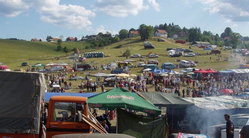 Čevljanovići, Bosnia. Photo by murizvo57, Wikipedia Commons.