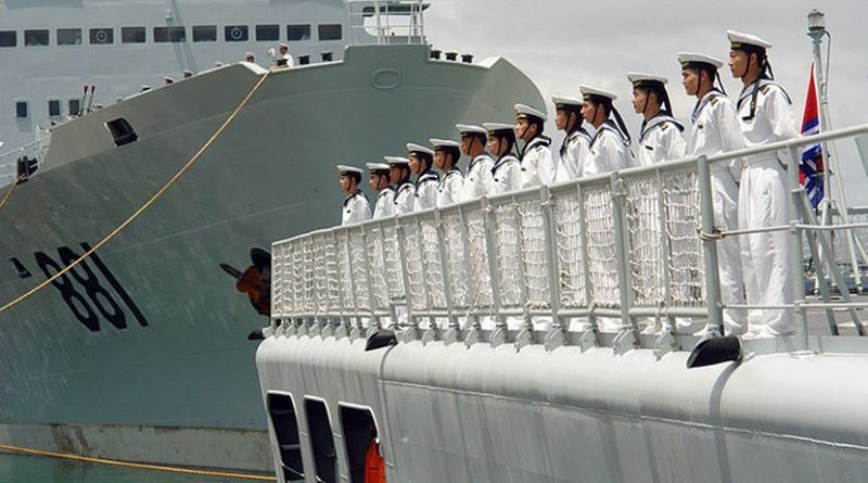 Sailors from China's Navy man the rails aboard the destroyer Qingdao (DDG 113). U.S. Navy photo by Mass Communication Specialist Joe Kane