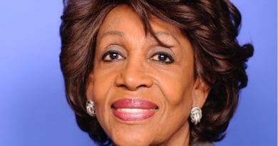 Maxine Waters. Source:" House of Representatives photographic studio, Wikipedia Commons.