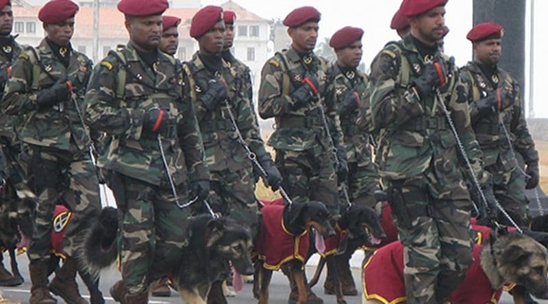 Sri Lanka Army Commando K9 Unit. Photo by Chamal Pathirana, Wikipedia Commons.