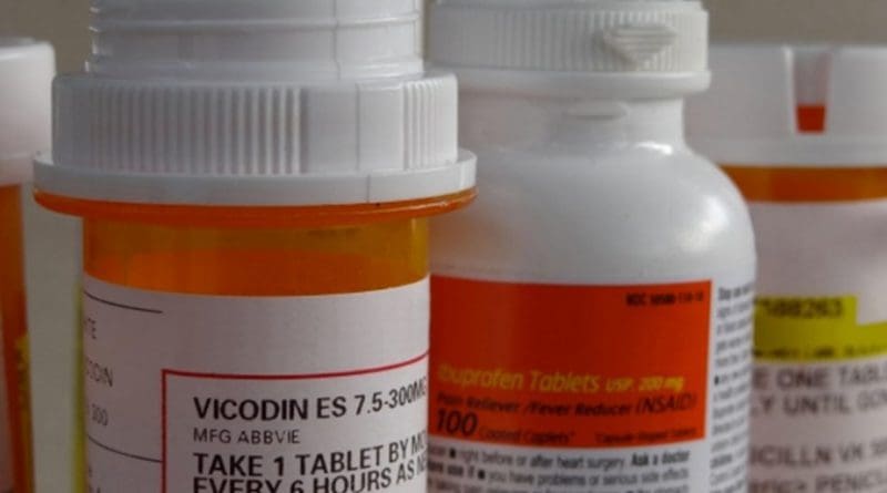 vicodin opiods drugs pills medicine